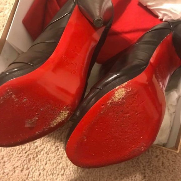 Christian Louboutin - Picture 2 of 8
